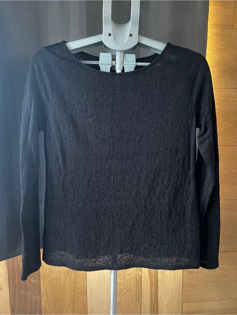 LOFT Black Long-Sleeve Textured Crewneck Tee